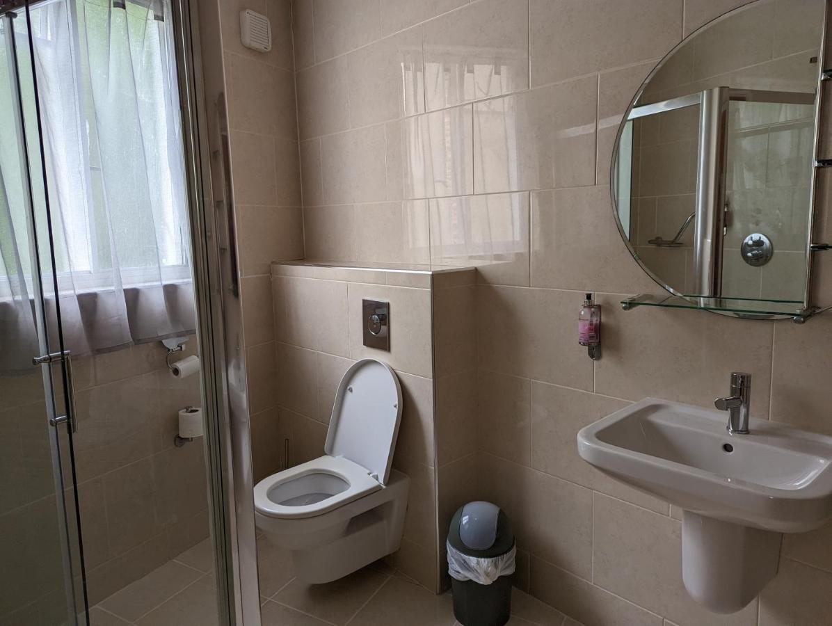 Barley Sheaf, Old Bridge Street En Suite Rooms, Room Only Truro Exteriör bild
