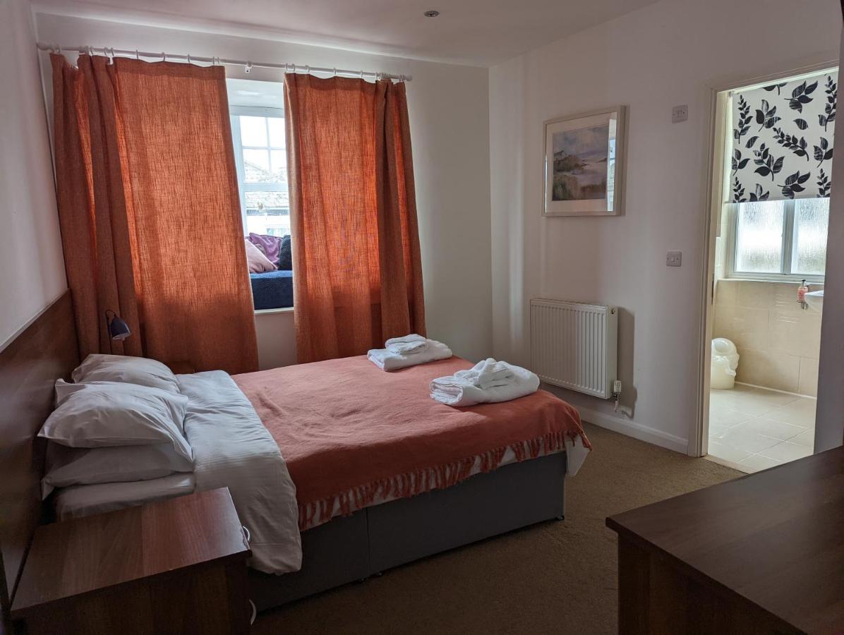 Barley Sheaf, Old Bridge Street En Suite Rooms, Room Only Truro Exteriör bild