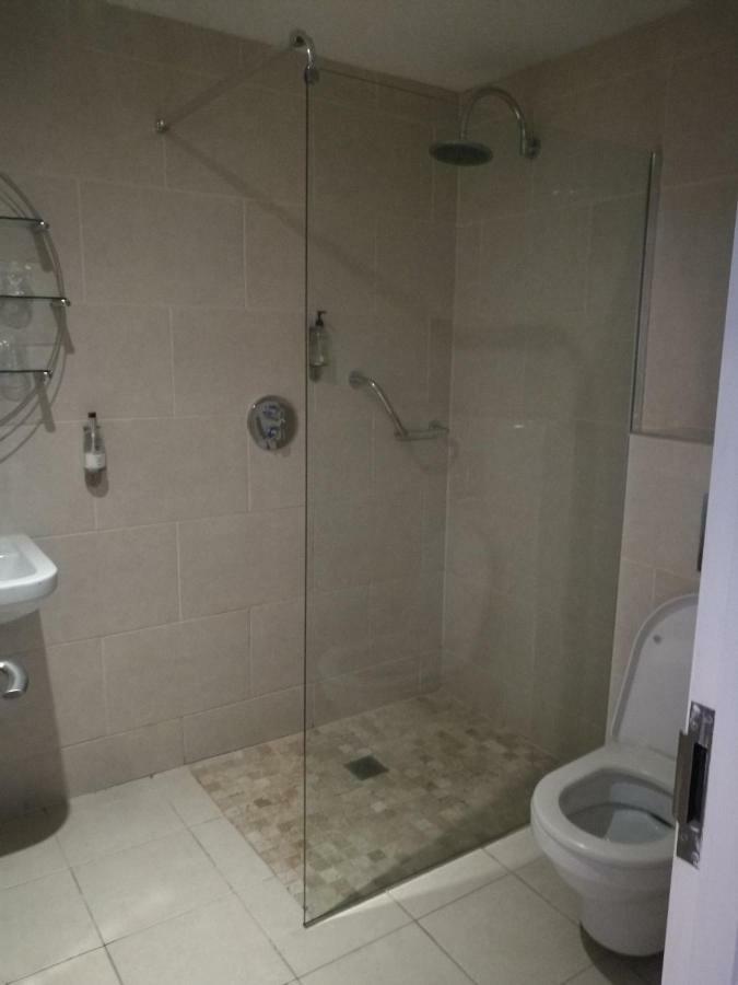Barley Sheaf, Old Bridge Street En Suite Rooms, Room Only Truro Exteriör bild
